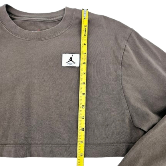 Jordan Flight Long Sleeve Loose Fit Crop Top - Picture 8 of 14